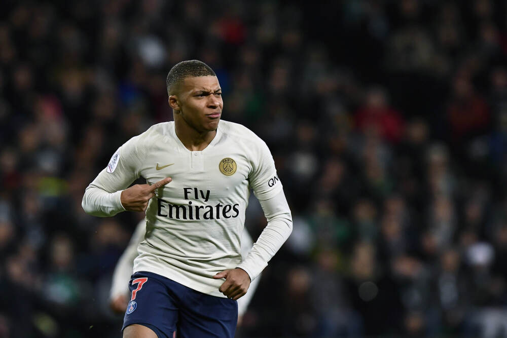 秘鲁亮相第八届进博会：钱凯港开港一周年结硕果，见证中秘合作迈向新高度